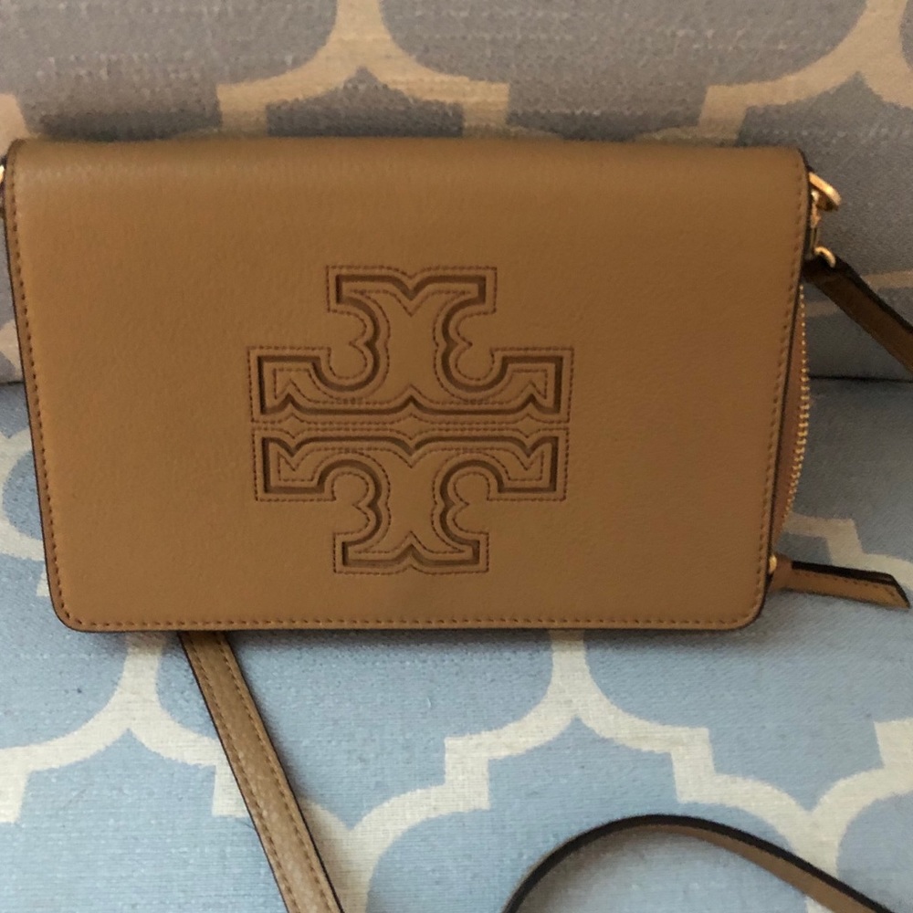 Tory Burch Harper flat wallet crossbody